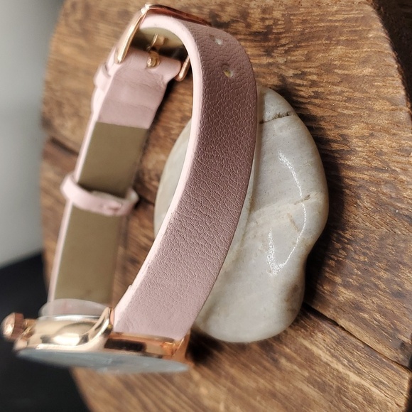 Kessarus B2839 wristwatch pink leather! Barbie core needs batteries - Picture 3 of 3